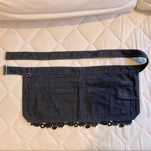 h.Naoto Sixh. Mint Neko goth punk half apron with pockets